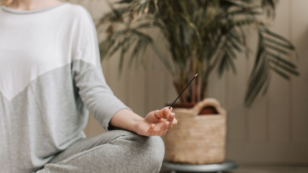 Meditación guiada para reconectar con tu cuerpo y experimentar conscientemente los siete tipos de hambre